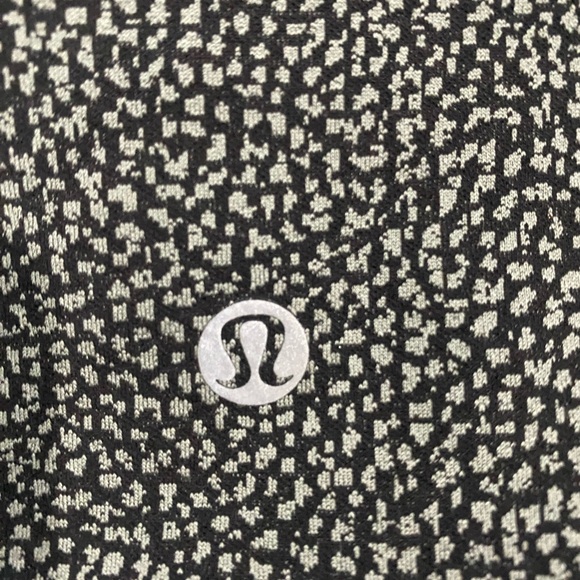 Lululemon Define Jacket size 6 - Picture 6 of 8